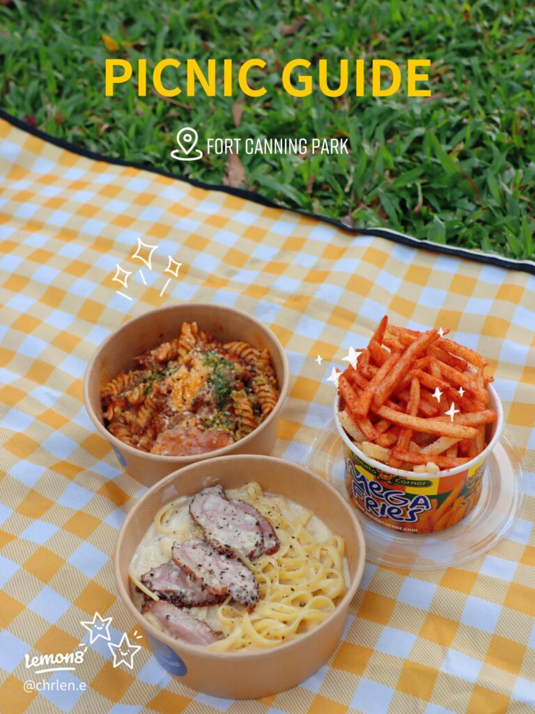 things to do in singapore: fort canning park picnic