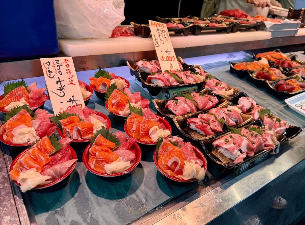 things to do in tokyo: tsukiji outer market street food