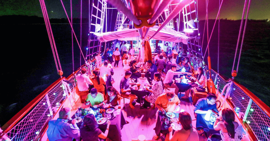 things to do in singapore: royal albatross