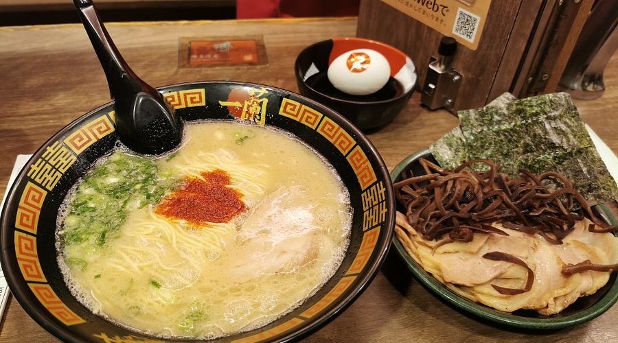 things to do in tokyo: ichiran ramen