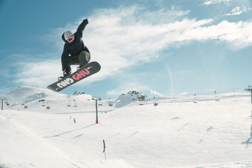 Snowboarding Alex The Ride Side Stunts