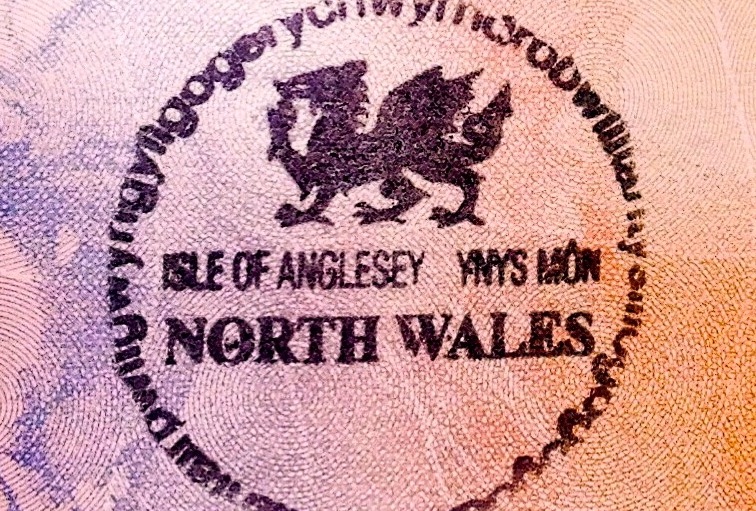 Llanfairpwllgwyngyllgogerychwyrndrobwllllantysiliogogogoch Passport Stamp Rare