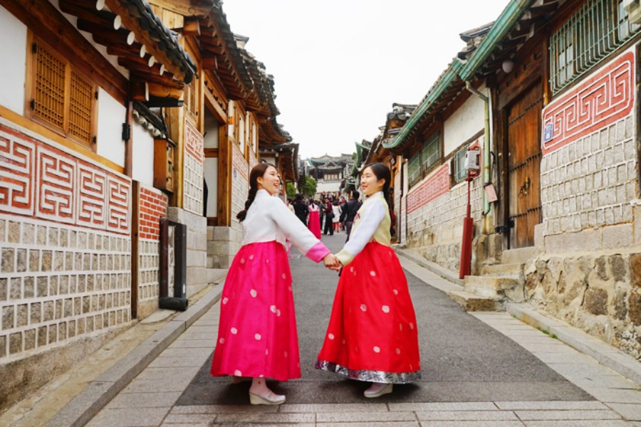 Seoul Itinerary Bukchon Hanok Village