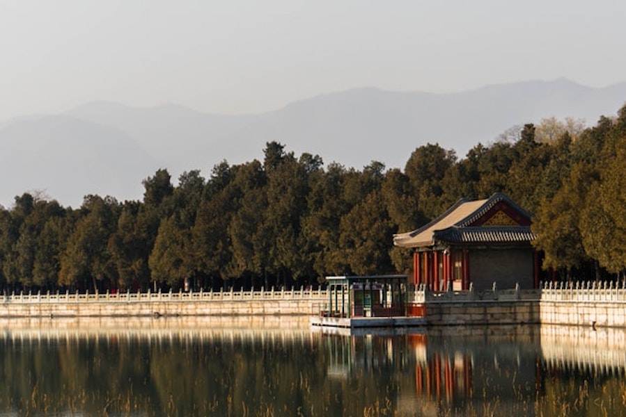 Summer Palace (Beijing Travel Guide: 6 Best Historic Sites You Must Visit)