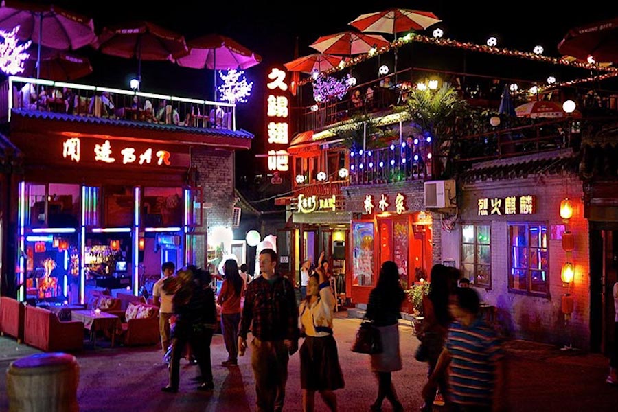 Beijing Itinerary Guide Houhai Night Market