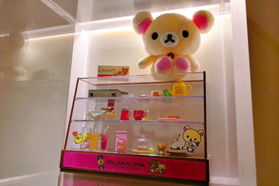 Rilakkuma Cafe Taipei Review: Interior Design Wall Toys