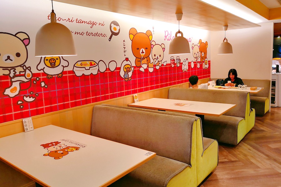 Rilakkuma Cafe Taipei Review: Interior Booth Seats