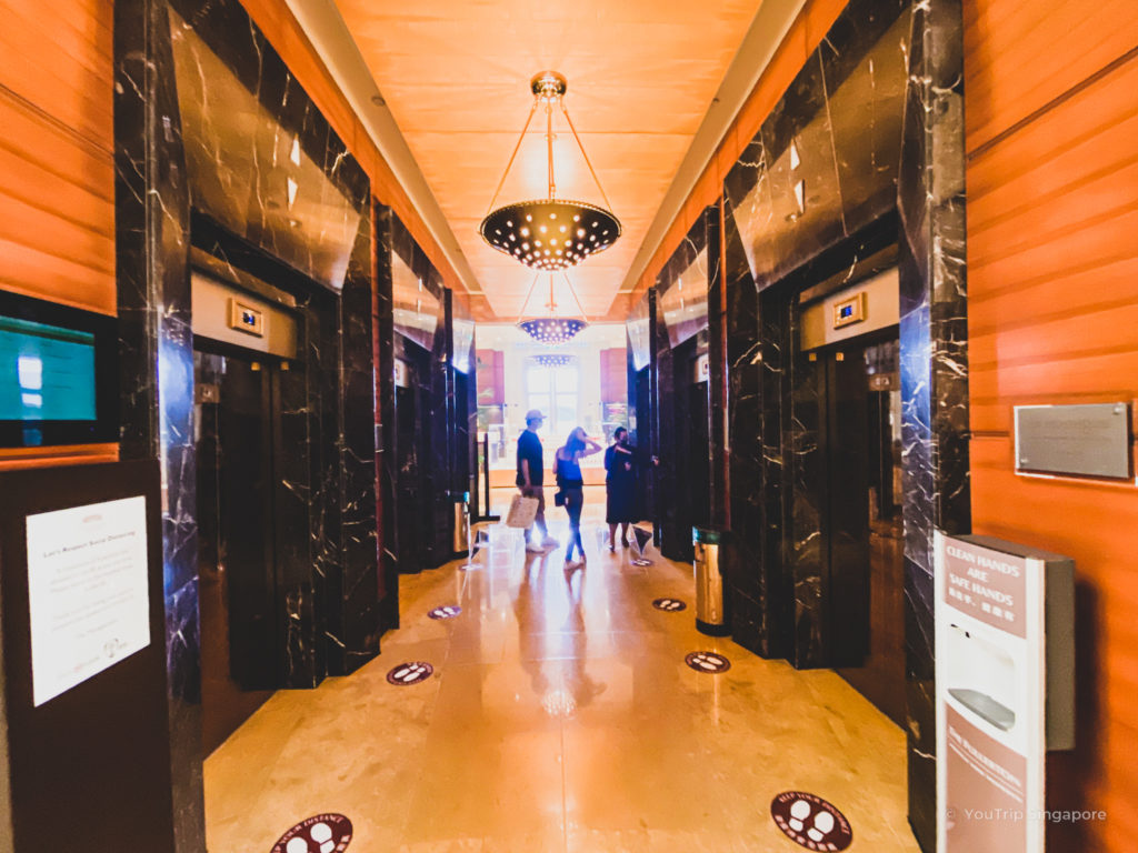 The Fullerton Hotel Singapore Lift Lobby