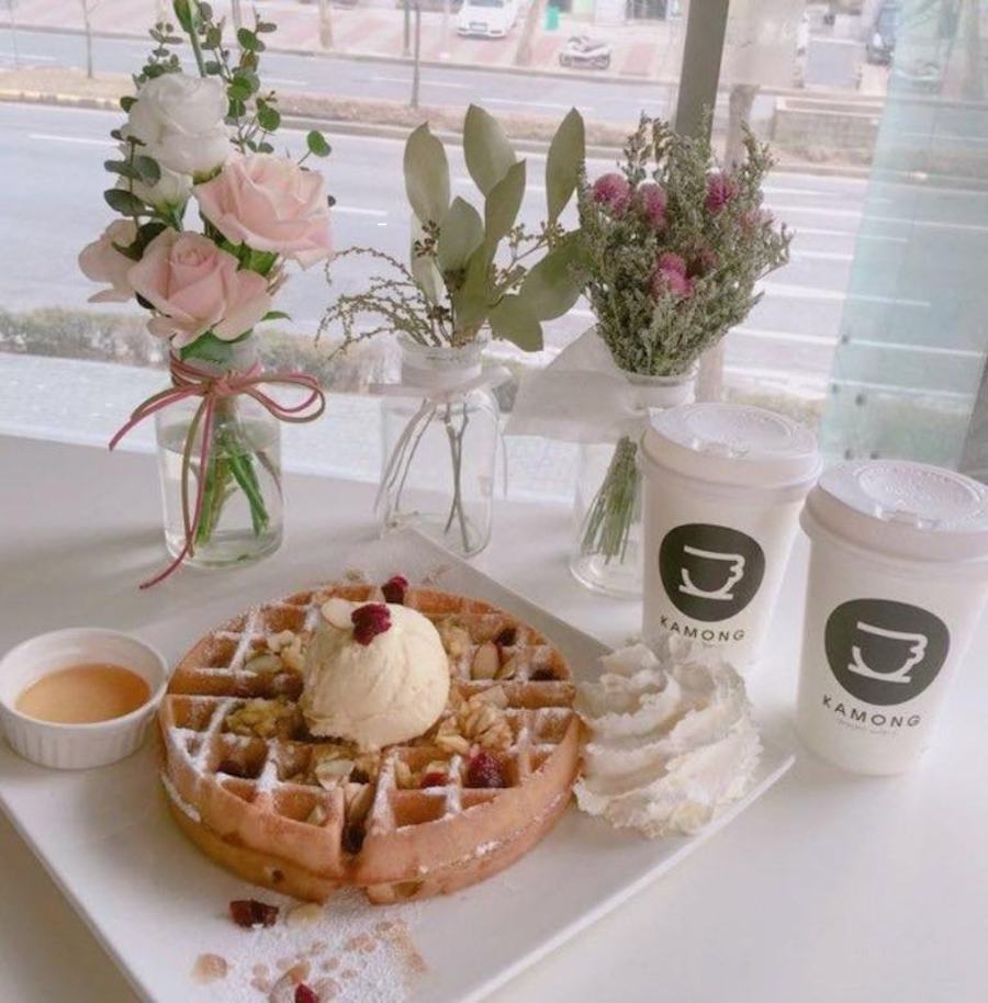 K-Pop Cafes Kamong