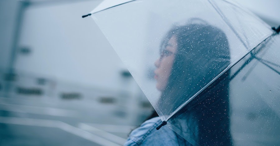 What To Do When You’re Homesick: Guide for Singaporeans Living Abroad