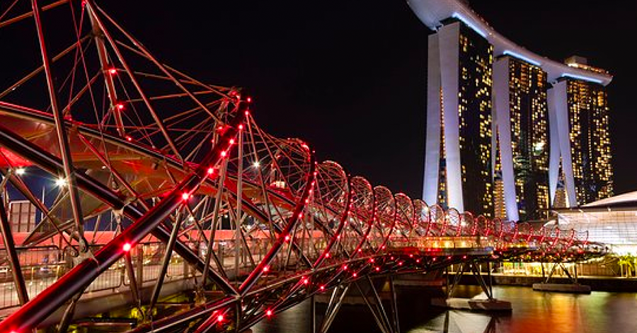 Your F1 Lens: Best Spots To Catch The F1 Race In Singapore