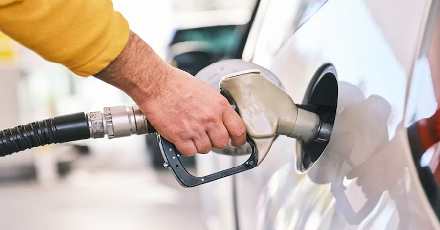 Understanding Petrol Holding Fees: Why Are There Pre-Authorised Transactions On Your YouTrip Card When You Pump Petrol Across The Causeway?