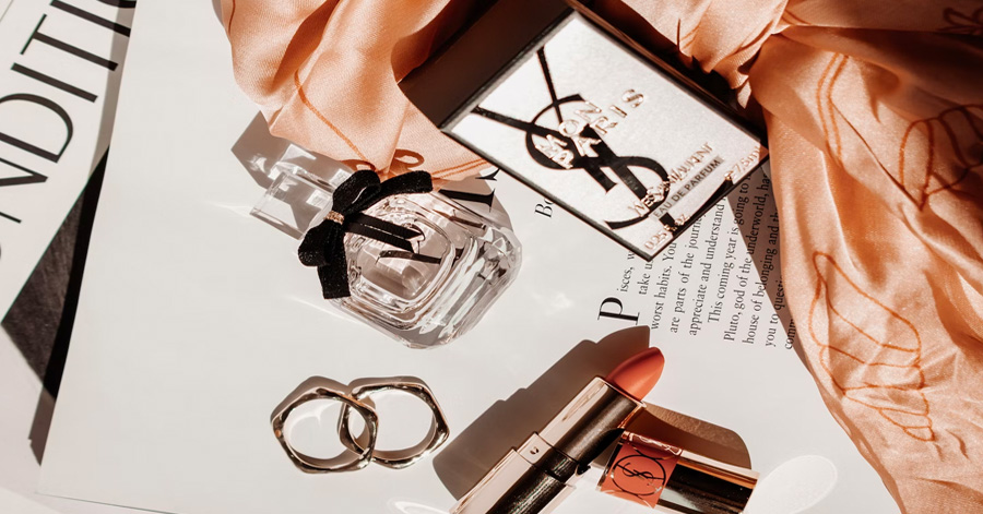 Shopping For YSL Bags: The Best Multi-Currency Cards For The Biggest Savings