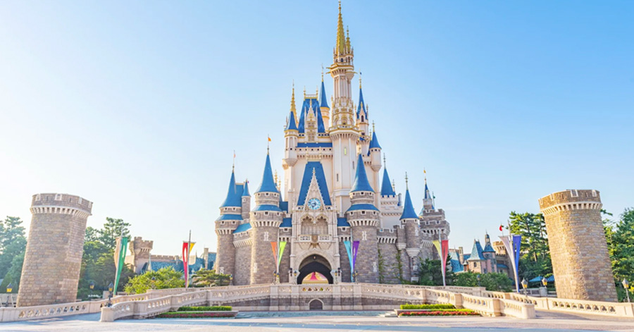 Ranking Disneylands Around The World 2023