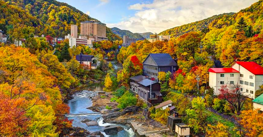 The Best Japan Autumn Destinations To Visit 2023