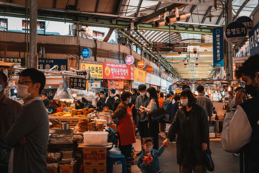 What To Do in Seoul For Free 2024 gwangjang market