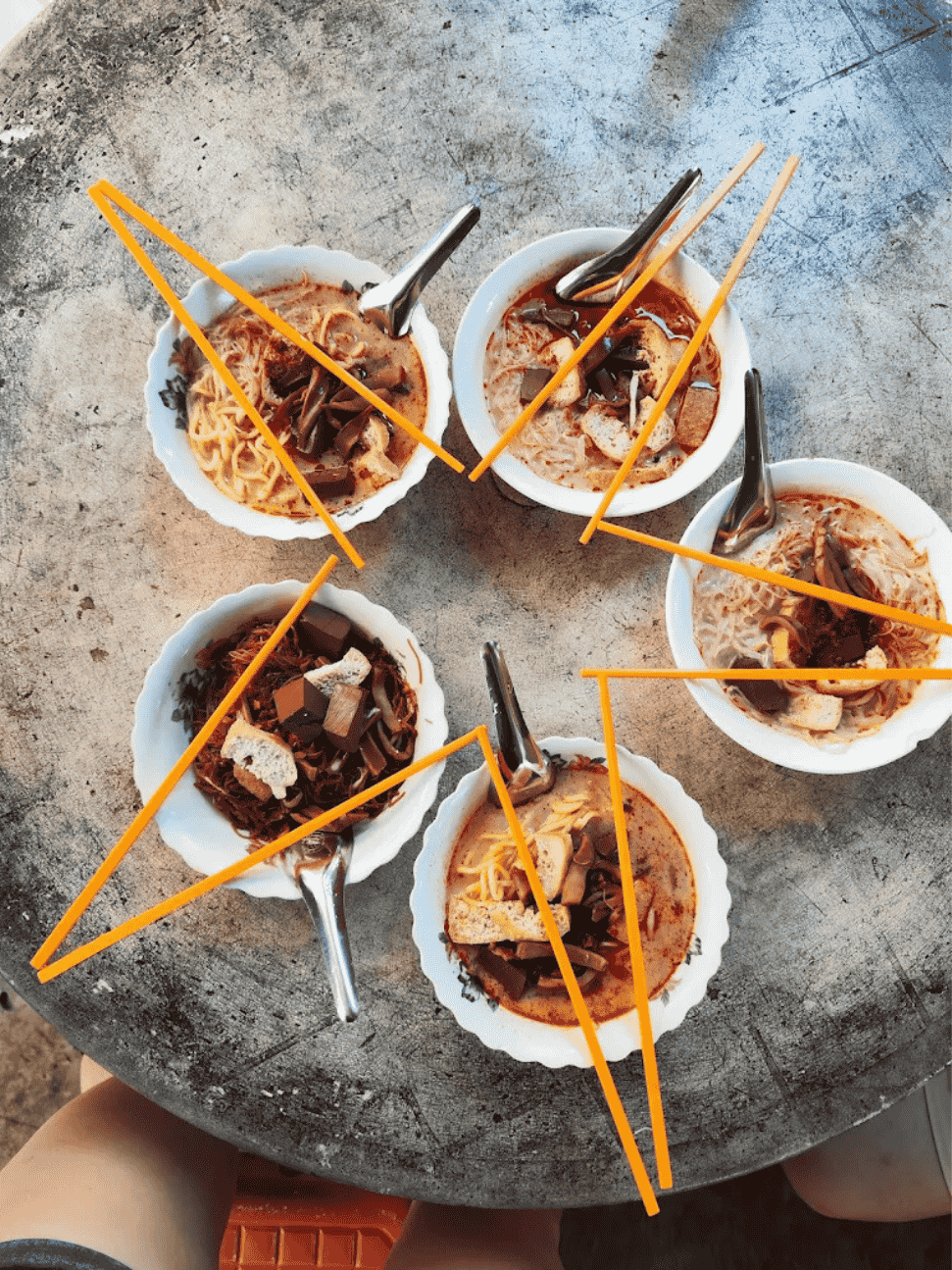 things to do in penang: sister curry mee