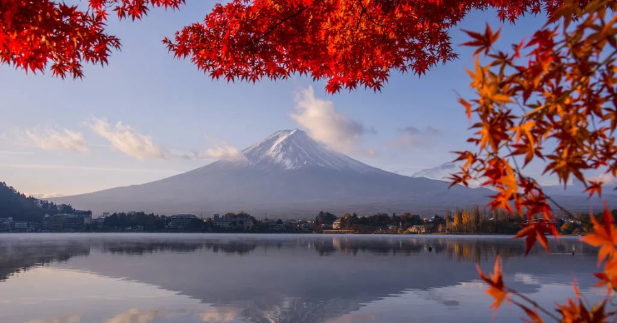Best Places to View Autumn in Japan: Yamanashi
