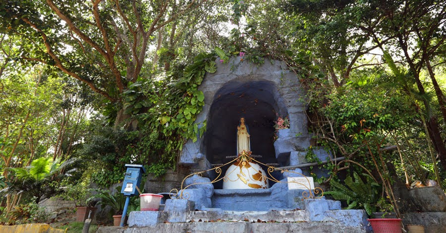 Things To Do In Bintan - Grotto Santa Maria Cave