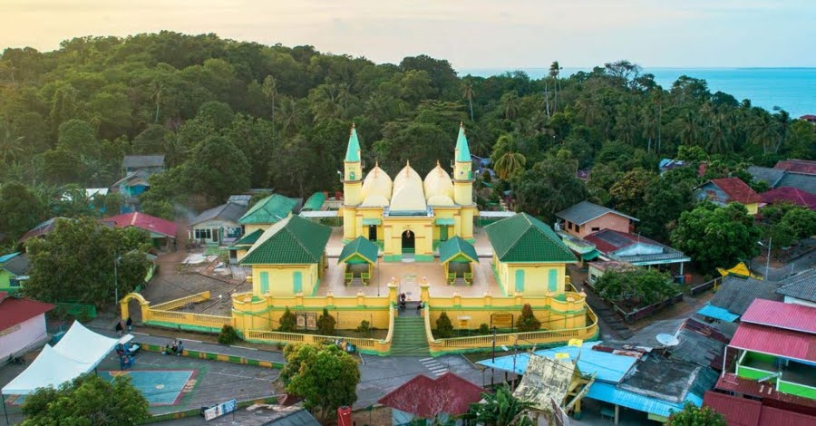 Things To Do In Bintan - Penyengat Island