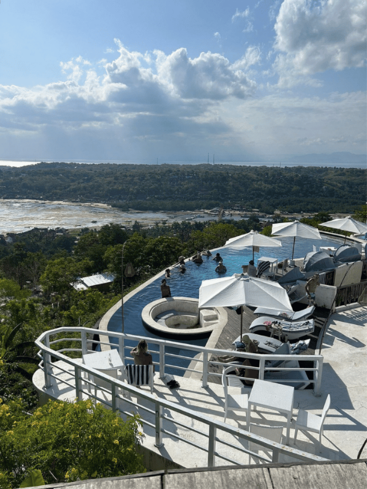 Clifftop pool and day club with panoramic views over the sea, Nusa Ceningan