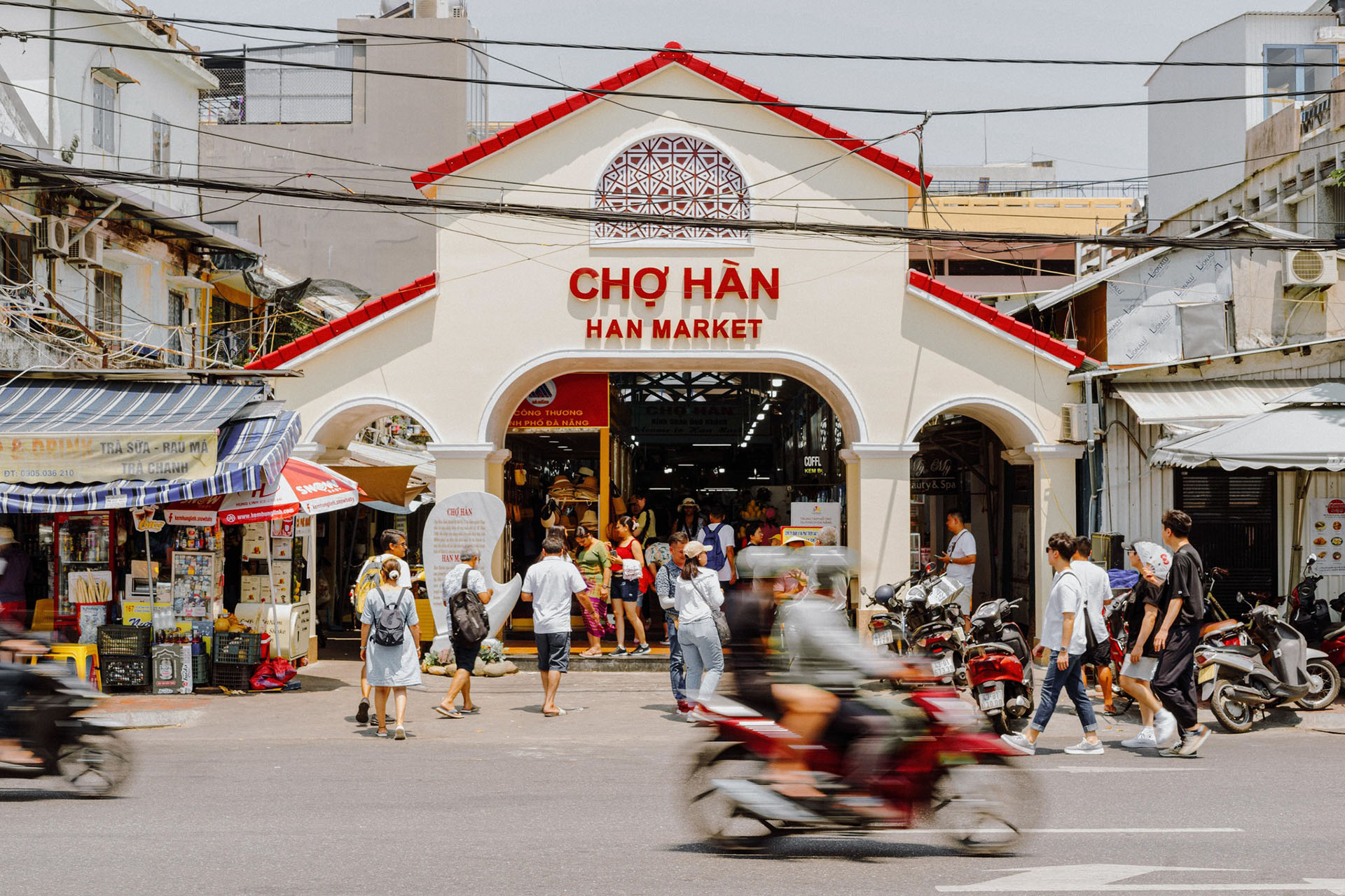 things to do in da nang: han market