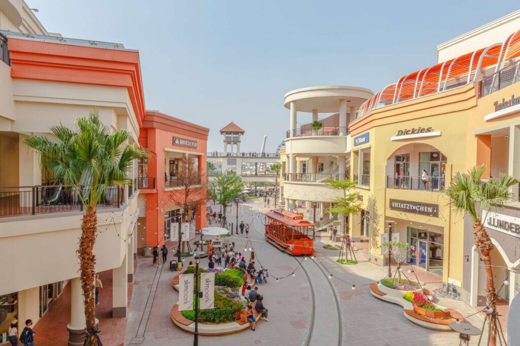 things to do in kaohsiung: SKM Park Outlets
