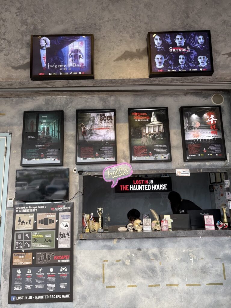Escape Room JB - Lost In JB: The Haunted House (Taman Sutera Utama)