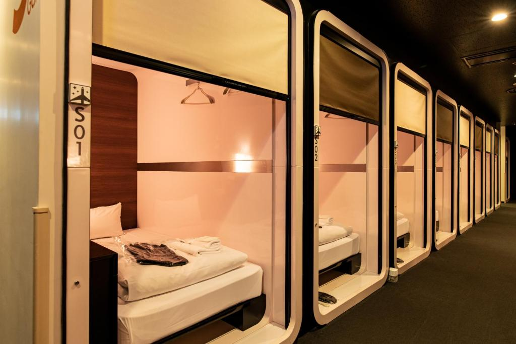 Capsule Hotels in Tokyo - First Cabin Haneda Terminal