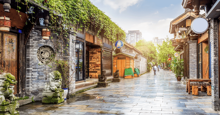 Grey-brick lanes and stone lion statues at Kuanzhai Alley, Chengdu
