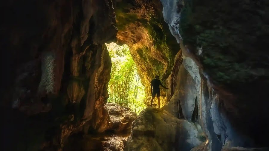 Labuan Bajo Travel Guide - Nature’s Art at Batu Cermin Cave