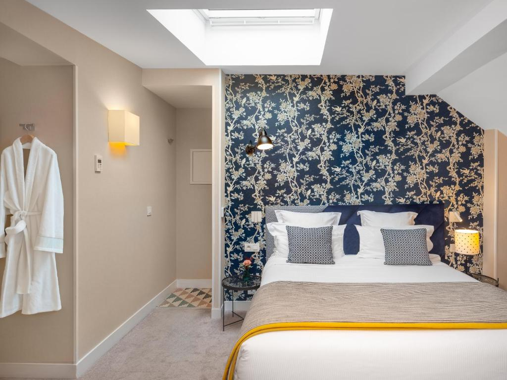 Top 17 Paris Hotels - Hotel Le Mareuil
