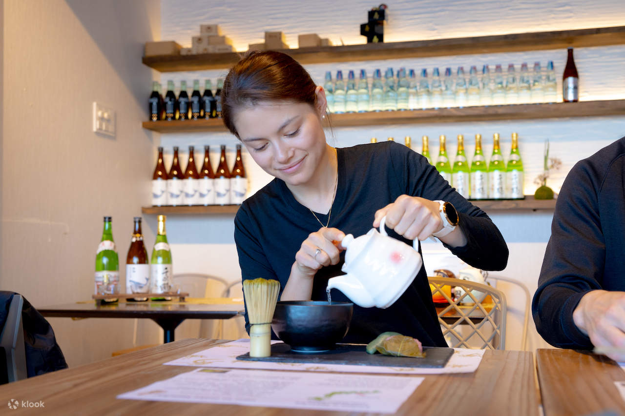 Things to do in Osaka – Matcha-Making Class in Osaka