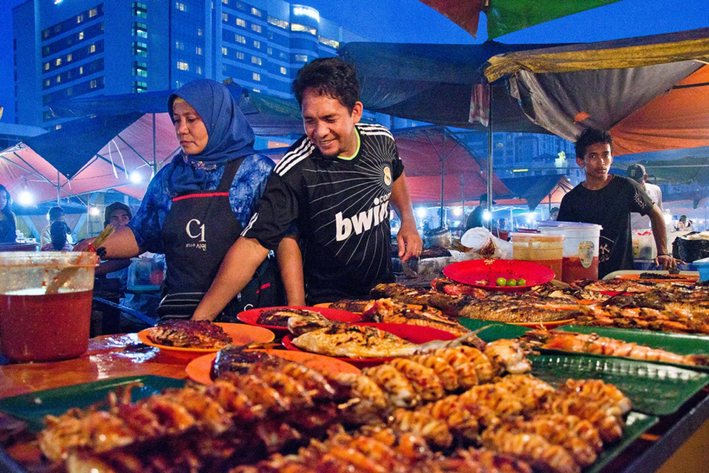 Kota Kinabalu - Filipino Market (Night Market)