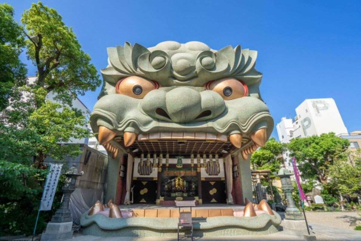 Things To Do In Osaka – Namba Yasaka Shrine