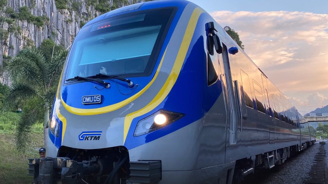train to jb: ktm shuttle tebrau