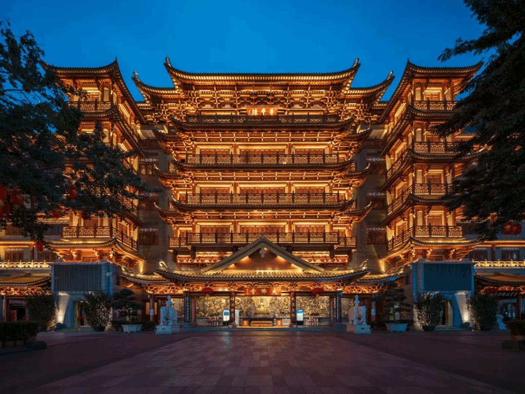 What To Do In Guangzhou: Beijing Street & Dafo Temple