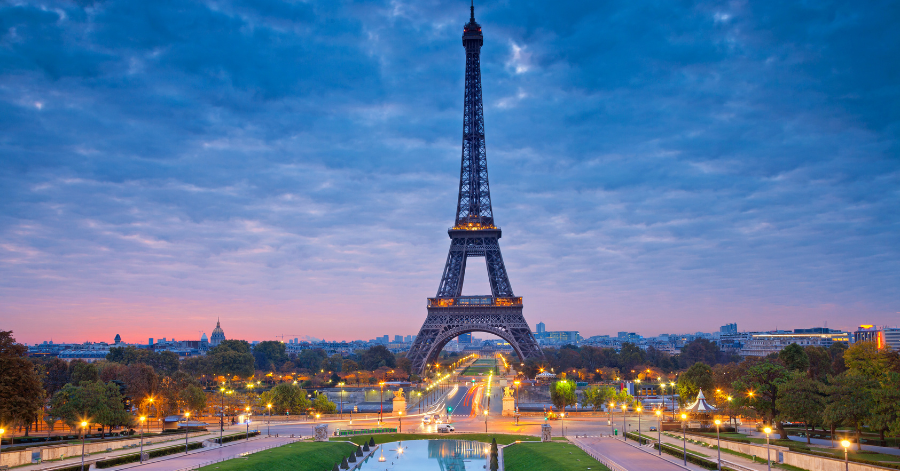 Paris Travel Guide 2025: Things To Do, Weather, Tips