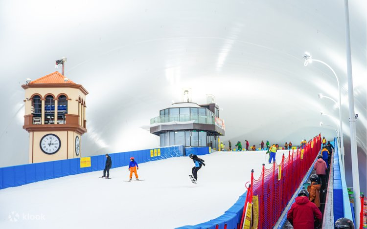 Things to Do in Shenzhen: Karoo Ice and Snow World Ski Resort