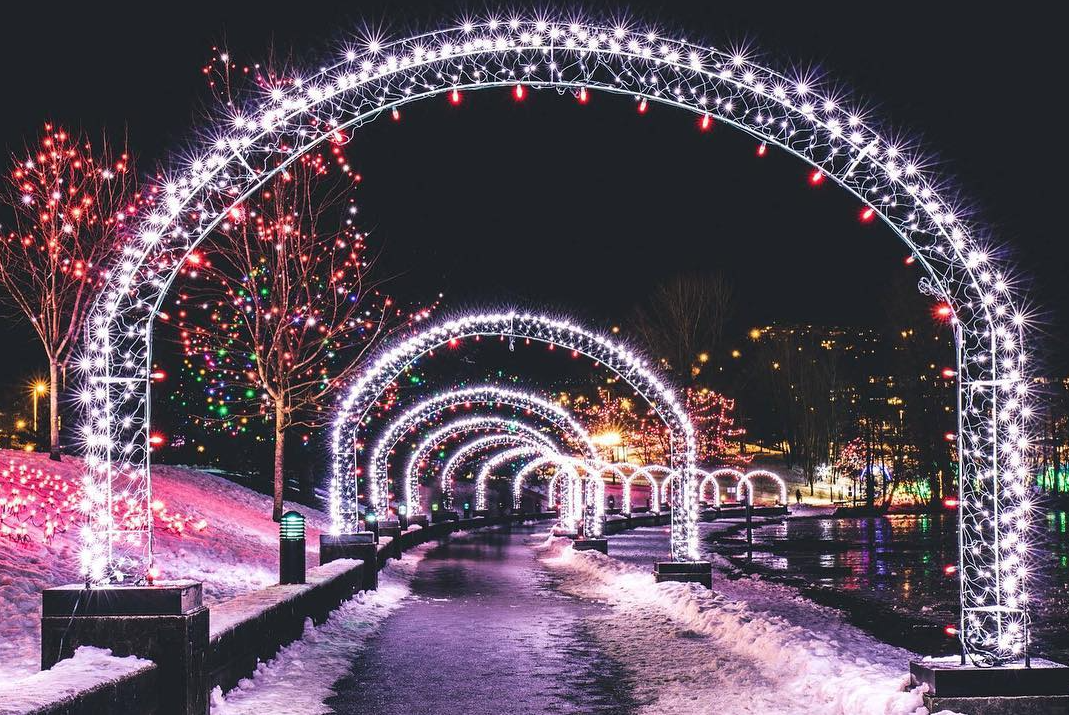 Things to do in Vancouver - Lafarge Lake Christmas Light-Up