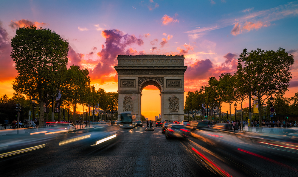 Paris Travel Guide 