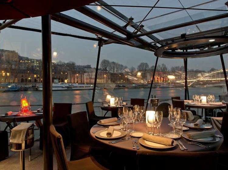 Things to do in Paris: Seine dinner cruise