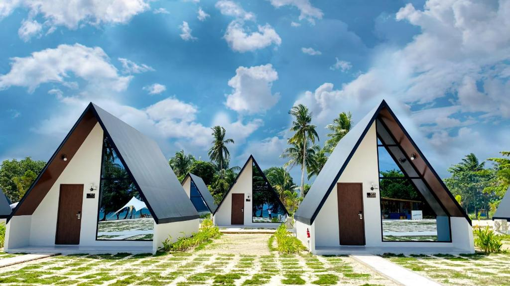Glamping Bintan: Kawaland Glamping Resort