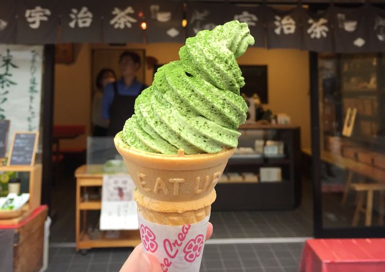 things to do in uji: matcha soft serve