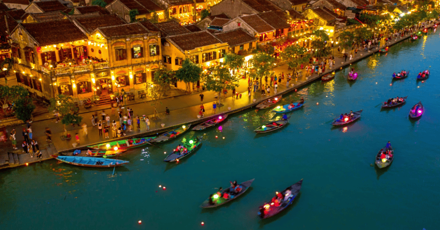 things to do in hoi an: hoi an ancient town