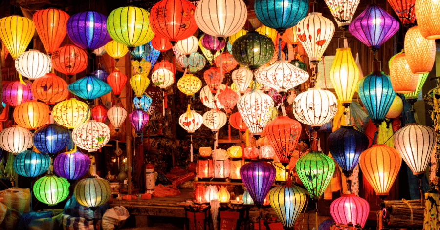 things to do in hoi an: make a lantern