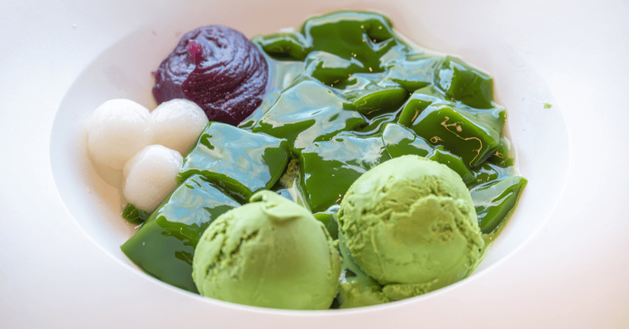 things to do in uji: matcha dessert