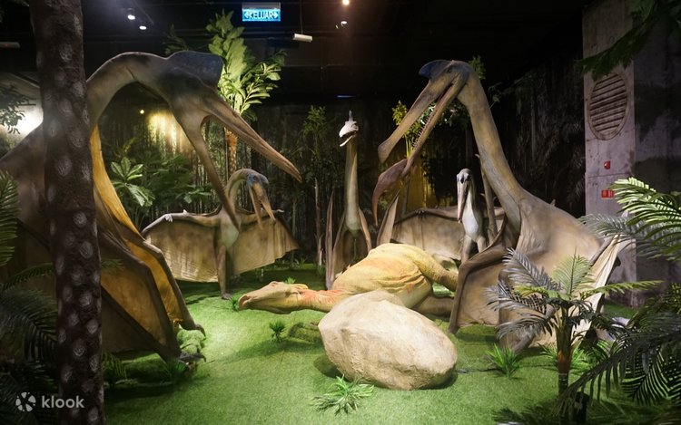 Animatronic dinosaurs in the jungle-themed Jurassic Research Center at Genting