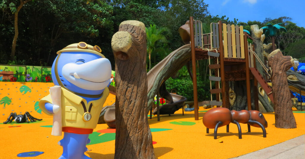 The jungle-themed Jungle of Giants playground with giant ant sculptures and a shark mascot