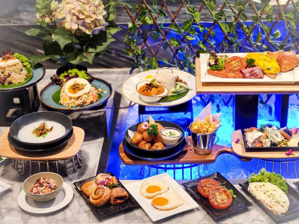 Afternoon hi-tea buffet spread at Dine@Eight, Holiday Inn Johor Bahru City Centre